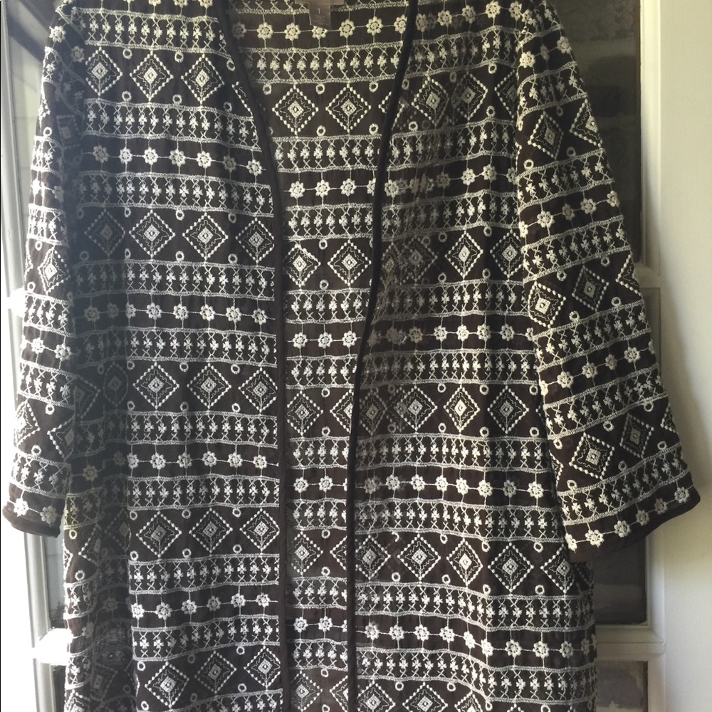 Beautiful Chico's sheer stitched open jacket